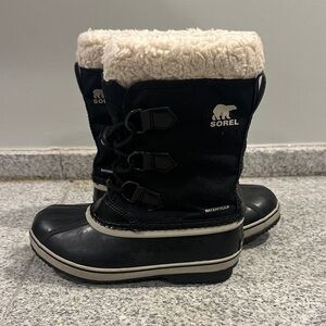 Sorel Black and Cream Snow Boots